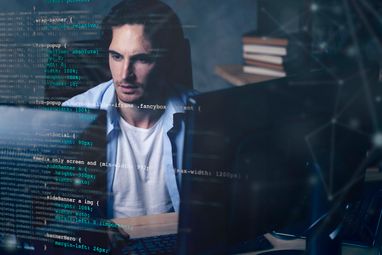 Більше вакансій для початківців та конкуренція між QA та Front-end: огляд IT-ринку праці у червні (дослідження)