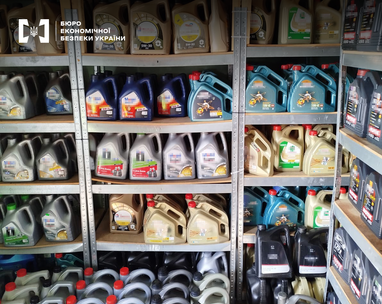 В Киевской области БЭБ ликвидировало масштабное производство фальсифицированных моторных масел