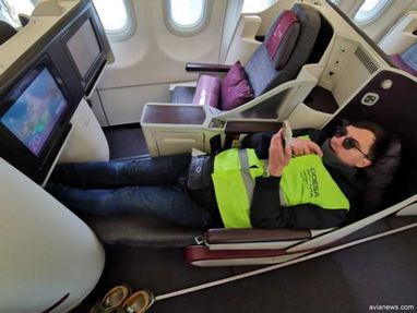 Qatar Airways открыла рейсы в Одессу на самолетах с кроватями: как они выглядят (фото)