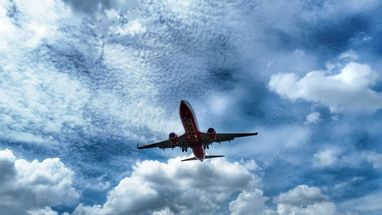 Мировые авиакомпании повысили прогноз прибыли из-за рекордного количества путешествий