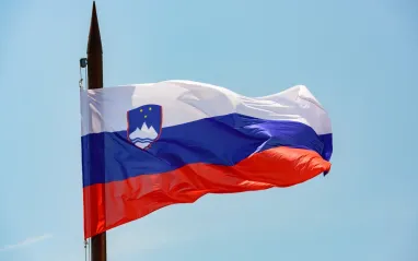 Словенія перша у ЄС випустила цифрові суверенні облігації