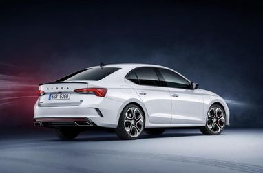 Skoda представила "заряджений" гібрид Octavia RS (фото, відео)