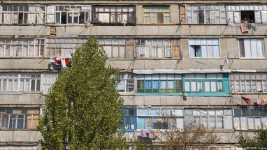 В Україні готуються знести частину старих будинків