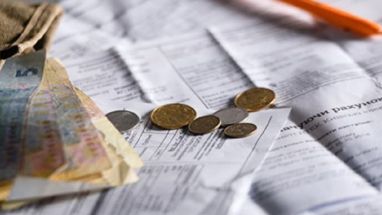 Уряд заборонив стягувати борги за комуналку з переселенців