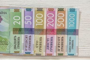 Эксперт назвала купюры, которые подделывали в Украине в 2024 году чаще всего