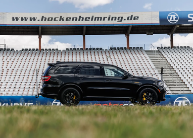 475-сильный семейный внедорожник из США вышел на рынок Европы (фото)