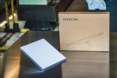 Нынешняя версия Starlink Mini требует постоянного подключения к розетке или внешнему повербанку