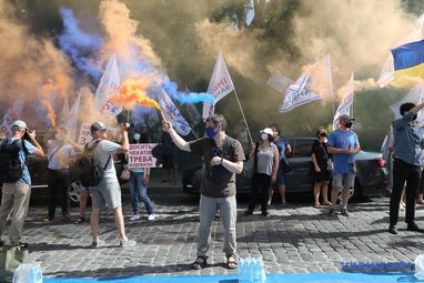 Инвесторы «Аркады» митингуют в центре Киева