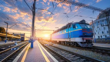 «Нужно время»: «Укрзализныця» хочет сравнить цены билетов с пересадкой в ​​поезде с соответствующими «прямыми» билетами
