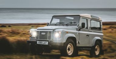 Land Rover возродил классический Defender (фото)