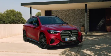 Дебютировал новый электрокроссовер Mercedes GLC (фото, видео)