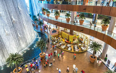 Apple, Louis Vuitton, Gucci и другие бренды приостанавливают работу в Дубае