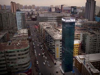 Китайці побудували найвищий паркінг у світі (фото)