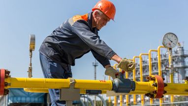 Повышение тарифа на транспортировку газа приведет к росту цен на товары и услуги — эксперт
