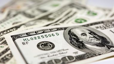 Попри щоденні зміни, курс залишався поблизу позначки 44,5 грн/$