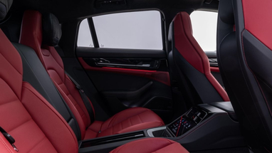 Инновационный салон и «умная» подвеска: представлен новый Porsche Panamera 2024 (фото)