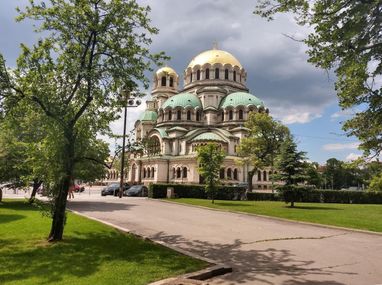 Куди поїхати в Європі навесні з обмеженим бюджетом