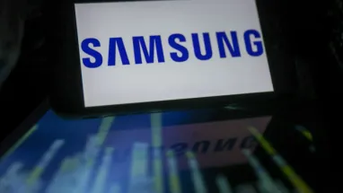 Samsung объявила о начале массового производства нового чипа памяти для ИИ на смартфонах