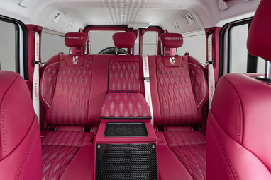 Дебютировал роскошный внедорожник в стиле старых Land Rover (фото)