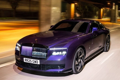 Rolls-Royce Spectre Black Badge: найпотужніше купе в історії бренду (фото, відео)