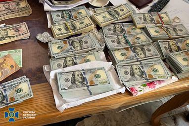 СБУ викрила корупційні схеми в податковій та на митниці