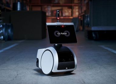 Amazon представила робота Astro для бізнесу — він «працюватиме» охоронцем