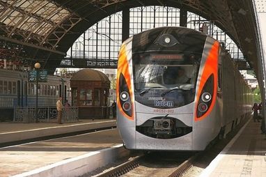 «Укрзалізниця» призначає додатковий швидкісний поїзд Інтерсіті
