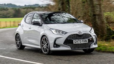 Toyota представила оновлену версію Yaris для європейського ринку
