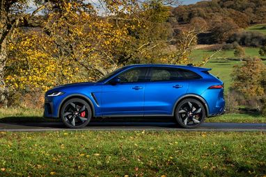 Jaguar представив новий хетчбек на 550 «коней»