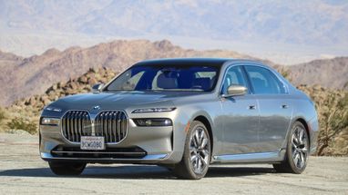 Лучшие роскошные автомобили 2023 года: ТОП-10 моделей