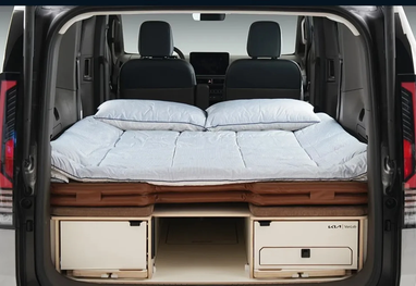 Скамьи разлагаются в двуспальную кровать