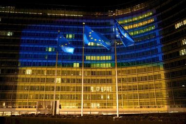 Как мир показывал поддержку Украине в 2022 году (фото)