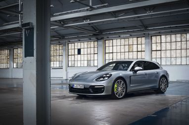 Porsche розкрила характеристики найпотужнішої Panamera (фото)