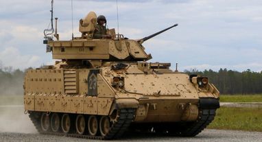 Виробник Bradley відкриє офіс в Україні, — Зеленський