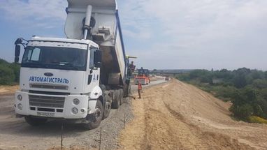 В Украине начался ремонт дороги в Польшу (фото)