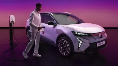Renault оновила недорогий електричний Scenic