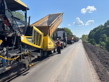 Правительство начало оперативный ремонт дорог на ключевых маршрутах