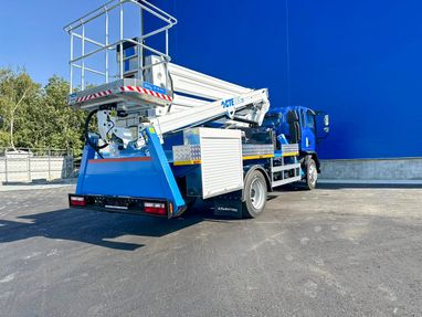 Украинский завод «Альфатекс» изготовил усовершенствованную автовышку на шасси JAC N120