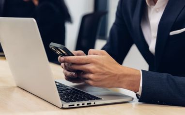 В Украине насчитывается около 30 тыс. политически значимых лиц, еще около 140 тыс. человек связаны с ними