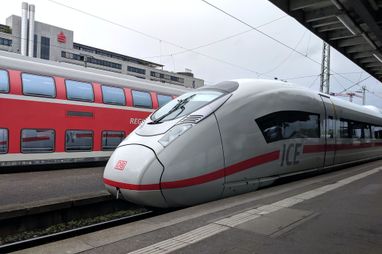 В честь 60-летия дружбы, Франция и Германия раздают 60 тысяч бесплатных билетов на поезда гражданам от 17 до 27 лет