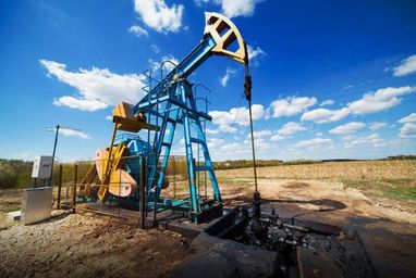 россия сократила добычу нефти на 700 тысяч баррелей в сутки — Bloomberg