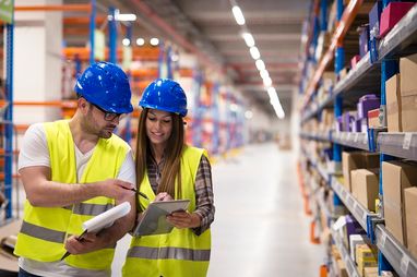 Українкам пропонують нові вакансії в Польщі: де можна отримувати на 40% більше