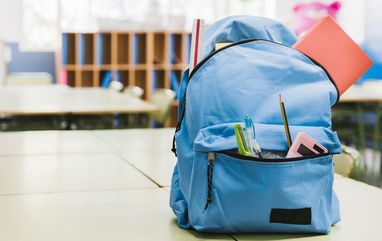 «Пакунок школяра»: як перевіряють дані і чому можуть відмовити у виплаті