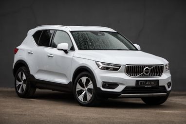 Под сервисную кампанию попали модификации Volvo XC40 T4 Recharge и T5 Recharge