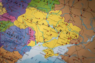 В правительстве объяснили, как вносятся изменения в список территорий боевых действий