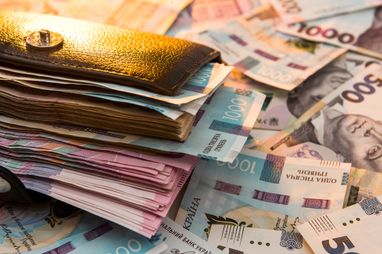 43% украинцев зарабатывают менее 10 000 гривен, — исследование