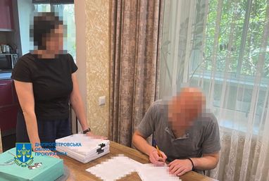 Дніпровських комунальників та підприємців підозрюють у розтраті 6 мільйонів на паркуванні