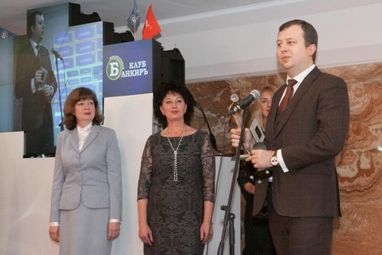В рамках проекта "Банк года-2019" от МФК "Банкиръ" Индустриалбанк отметился двумя наградами