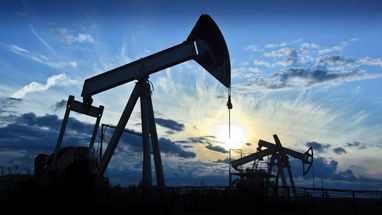 Сколько будут стоить нефть и газ в ближайшие годы: прогноз НБУ