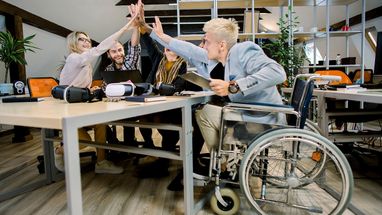 Работодателям компенсируют обустройство рабочих мест для лиц с инвалидностью